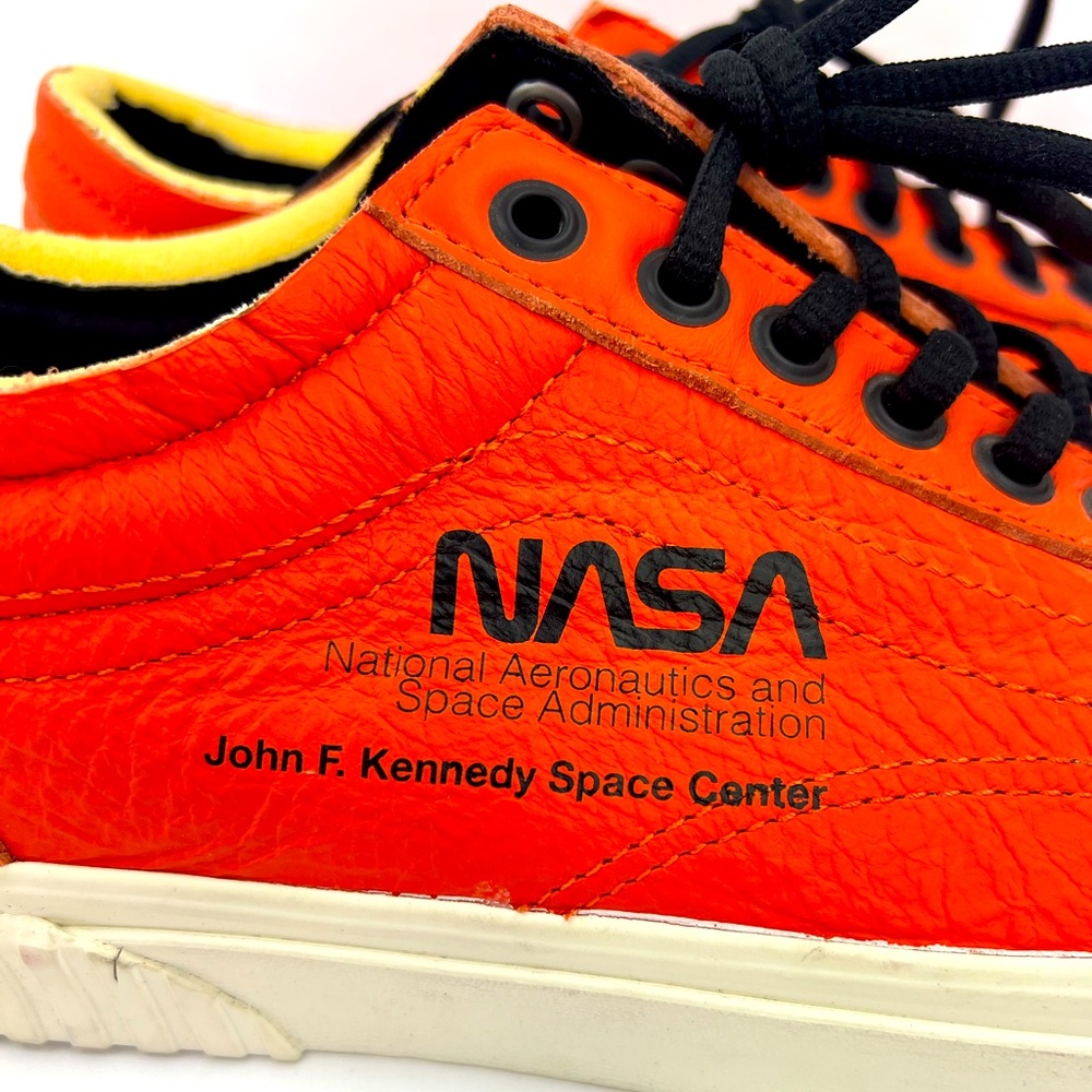VANS OLD SCHOOL SPACE VOYAGER “FIRECRACKER ORANGE” COLLECTORS,MENS 8.5 WOMENS 10 - Picture 15 of 17